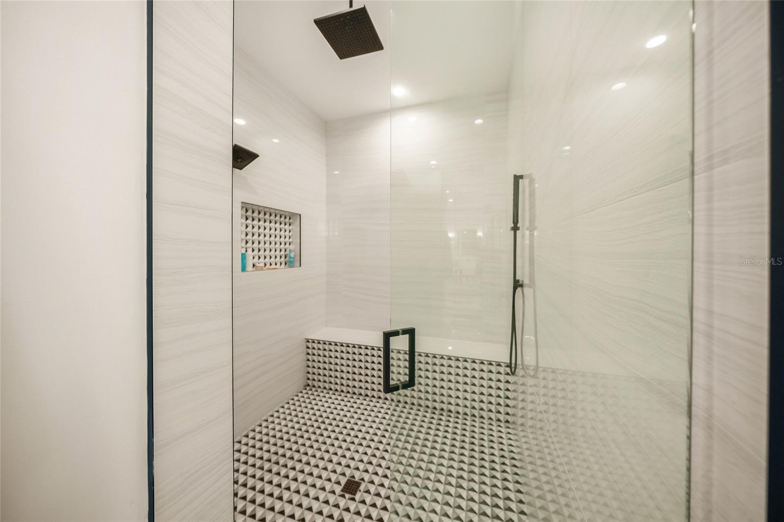 BIMINI BAY ESTATES - Residential