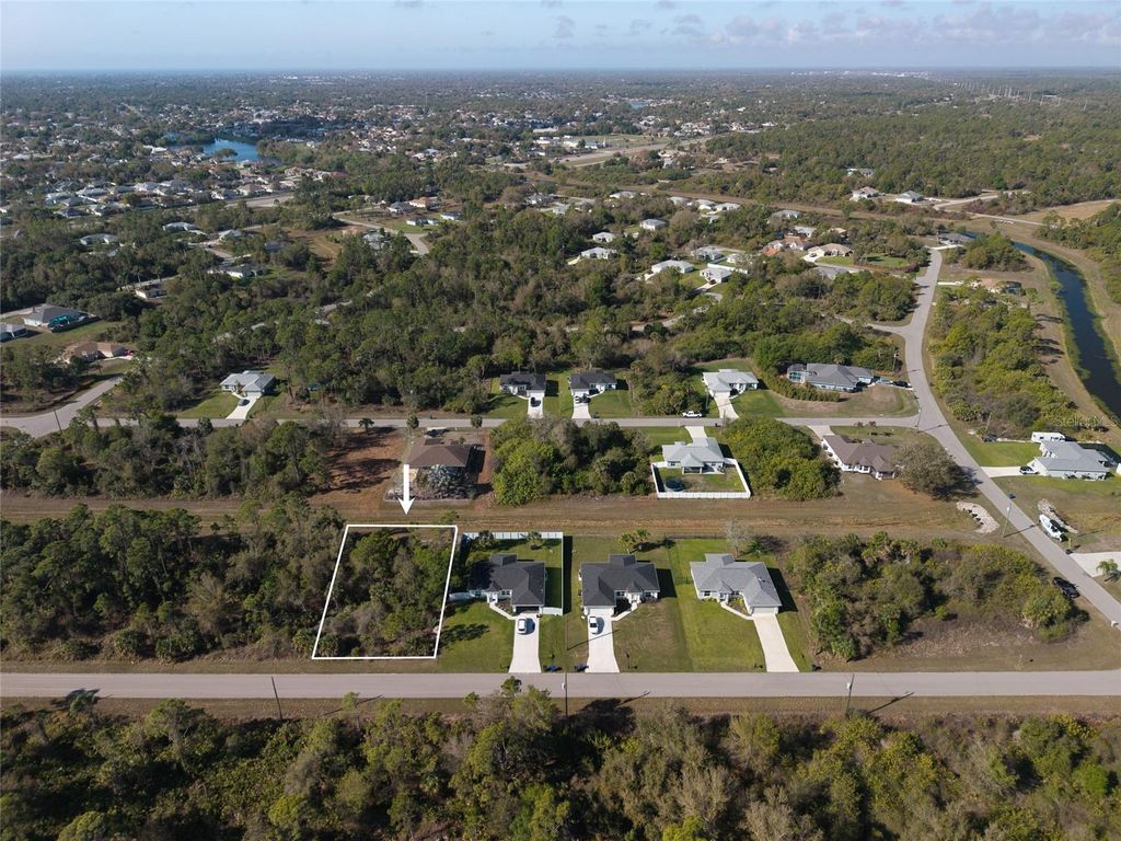 Photo of 6 Sawyer Circle, North Port, FL 34288 (MLS # C7523084)
