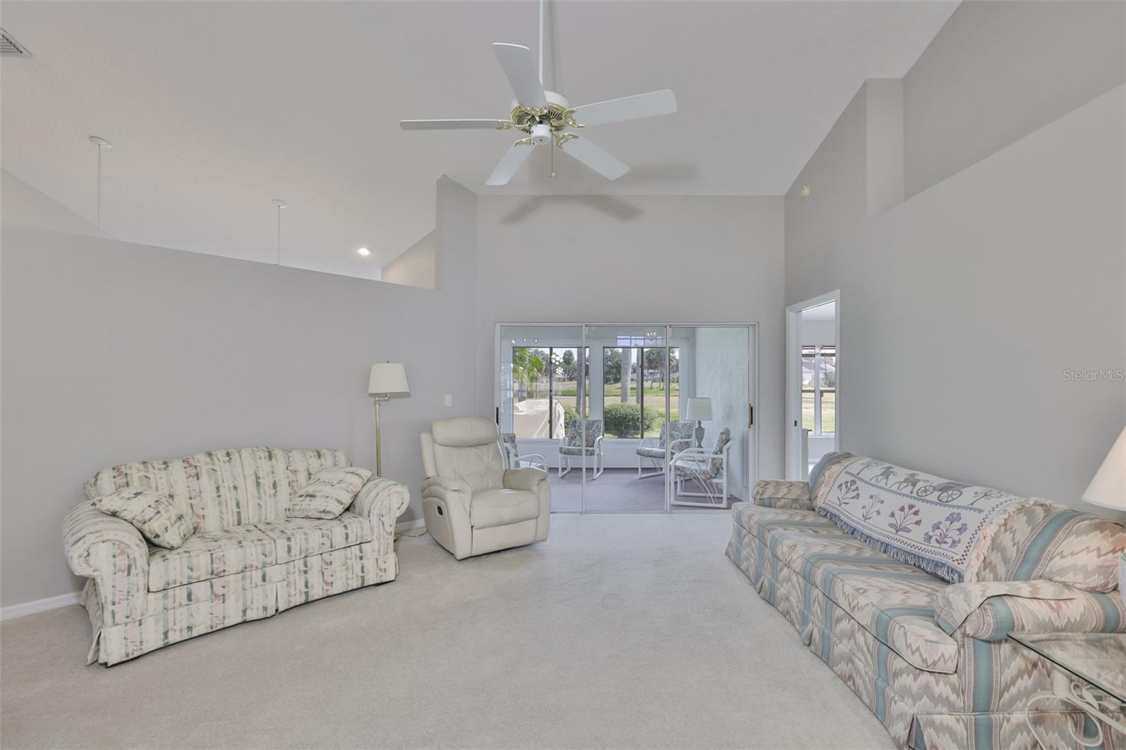 SUN CITY CENTER UNIT 162 PH - Residential