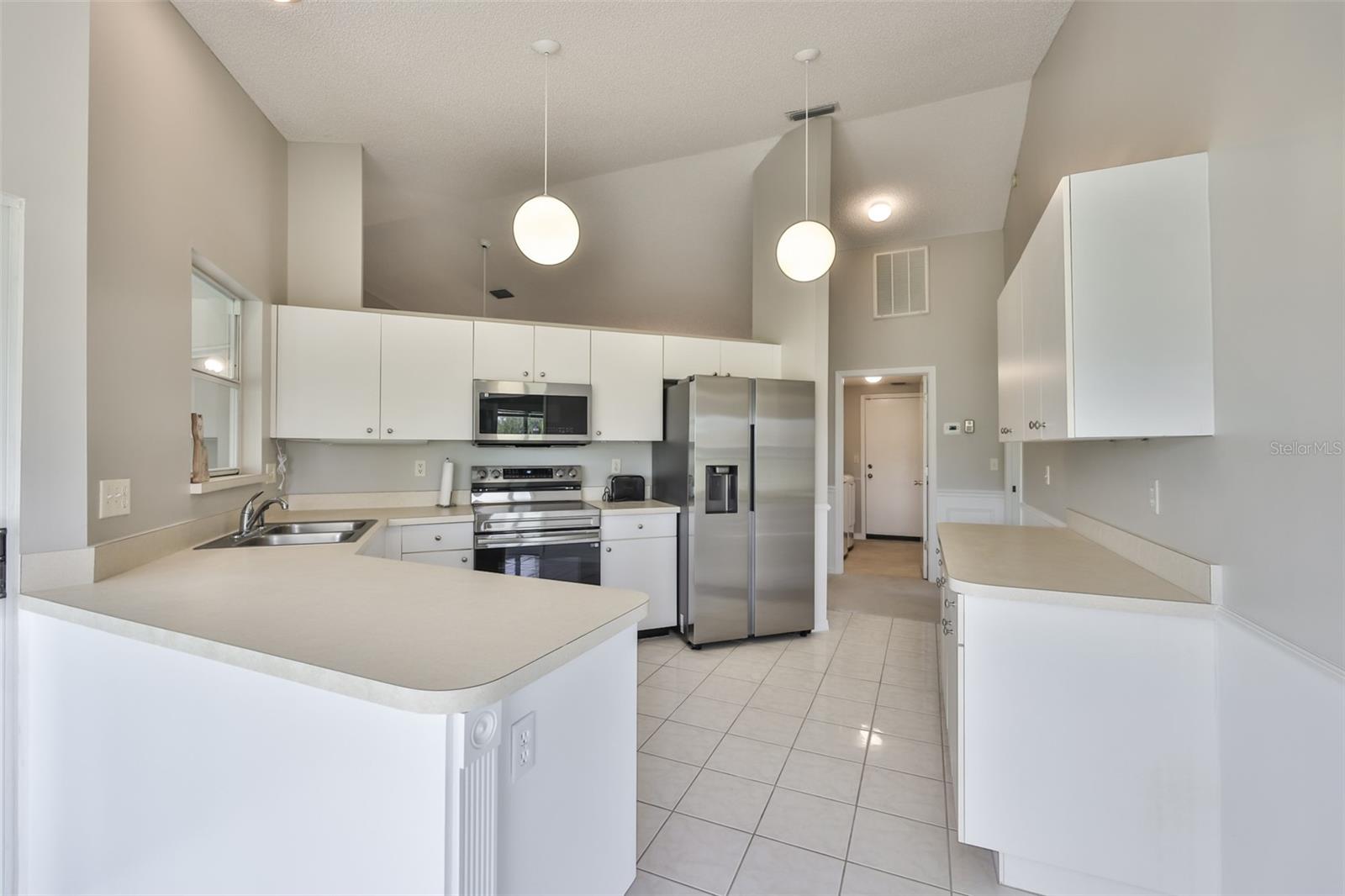 SUN CITY CENTER UNIT 162 PH - Residential