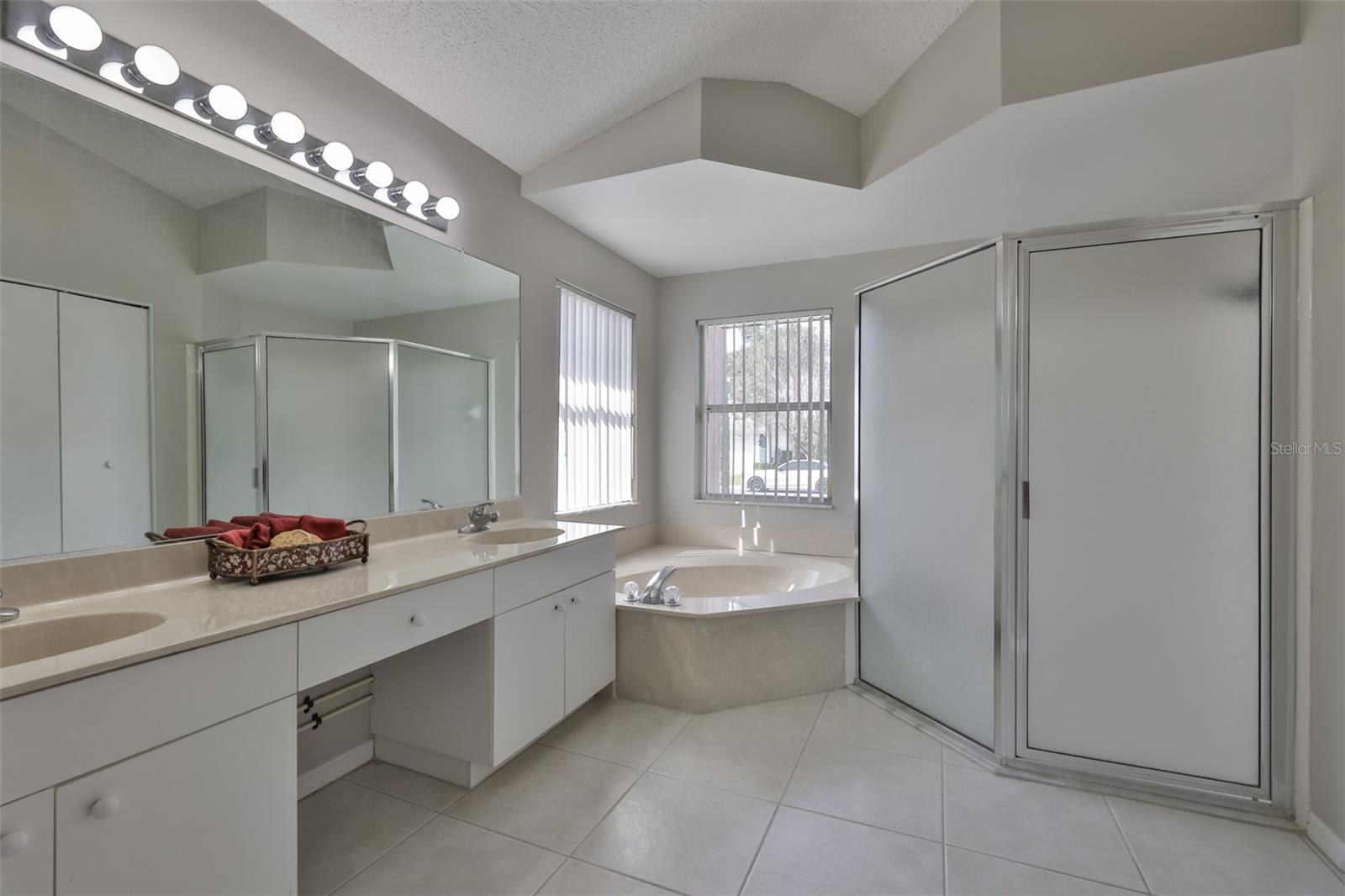 SUN CITY CENTER UNIT 162 PH - Residential