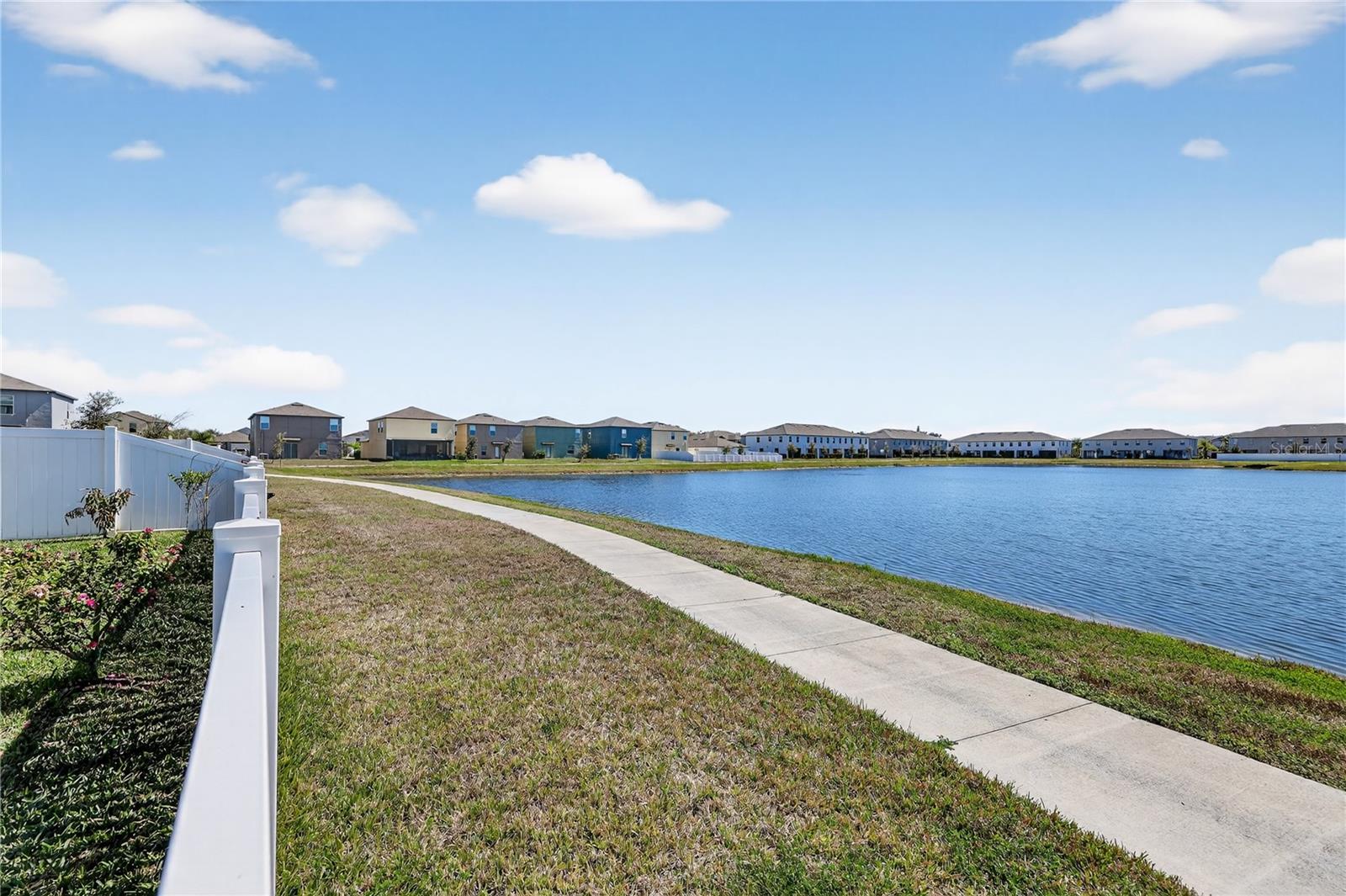 GLENCOVE/BAYPARK PH 2 - Residential