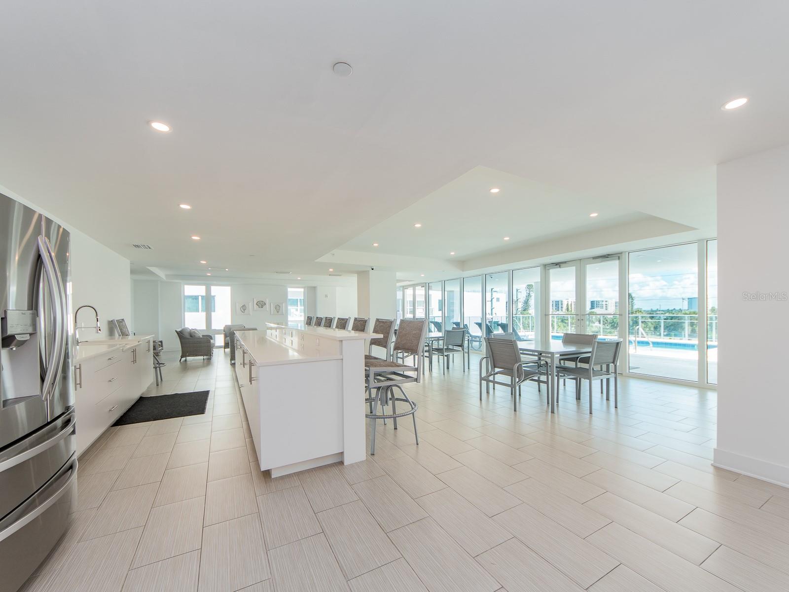 PURA VIDA RESIDENCES CONDO - Residential