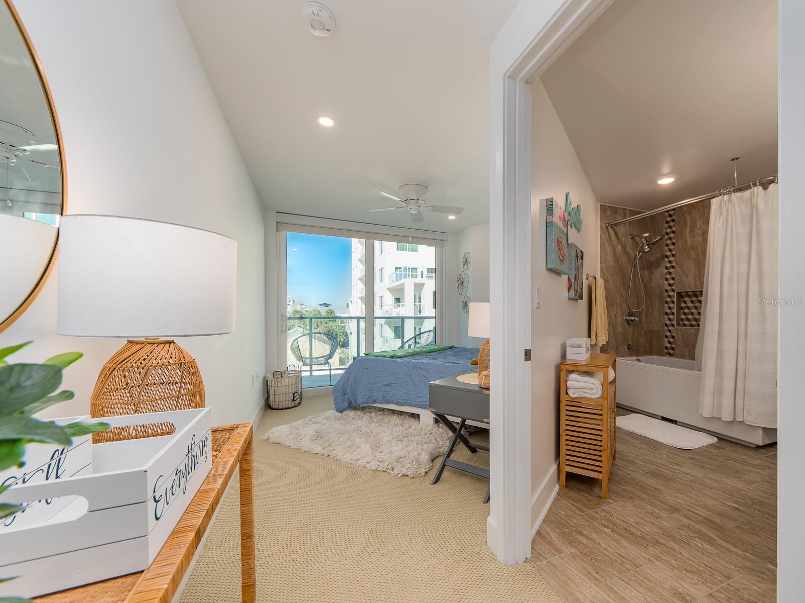 PURA VIDA RESIDENCES CONDO - Residential