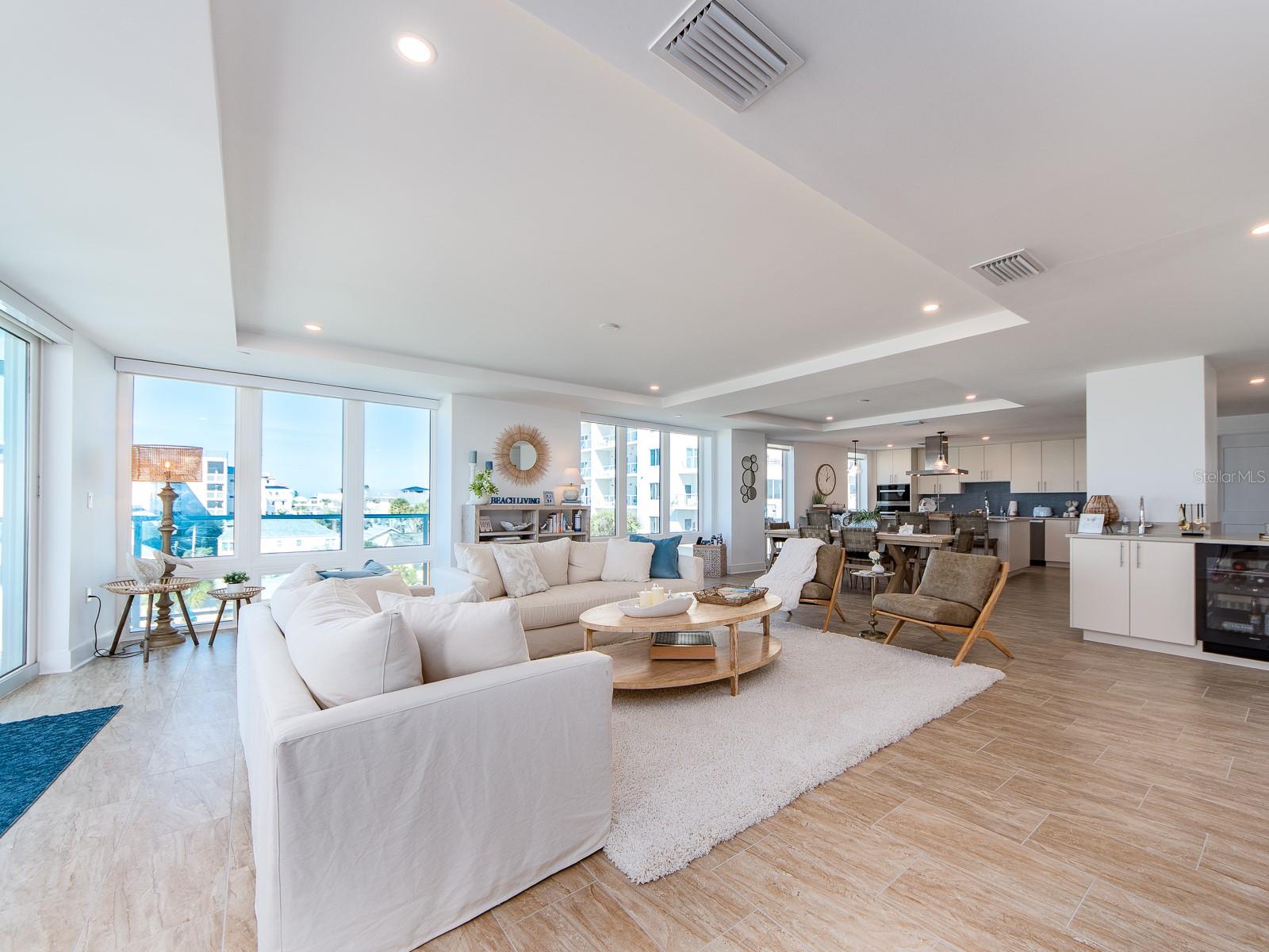 PURA VIDA RESIDENCES CONDO - Residential