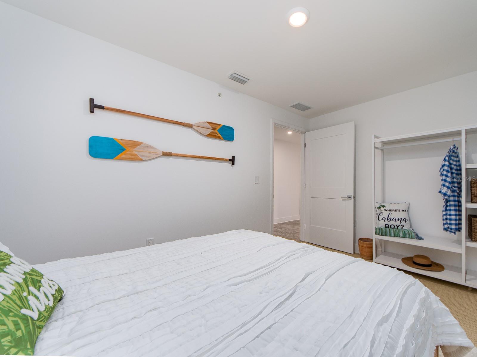 PURA VIDA RESIDENCES CONDO - Residential