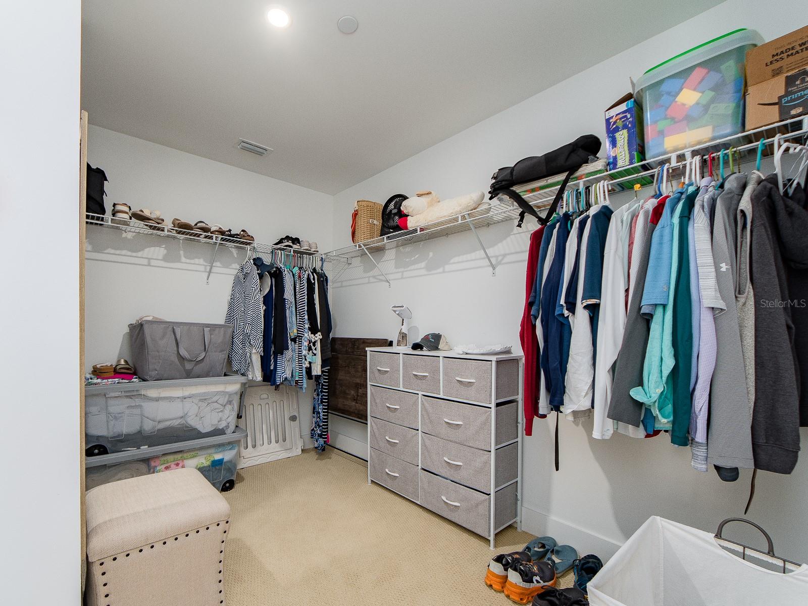 PURA VIDA RESIDENCES CONDO - Residential