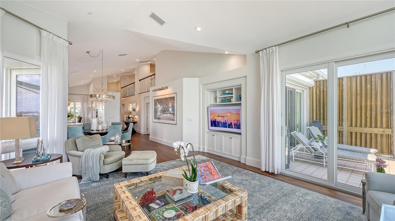 TANGERINE BAY CLUB - Residential