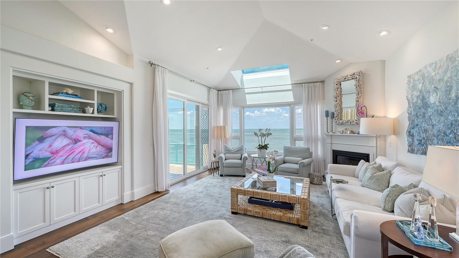 TANGERINE BAY CLUB - Residential