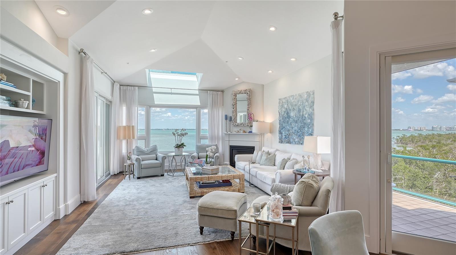 TANGERINE BAY CLUB - Residential