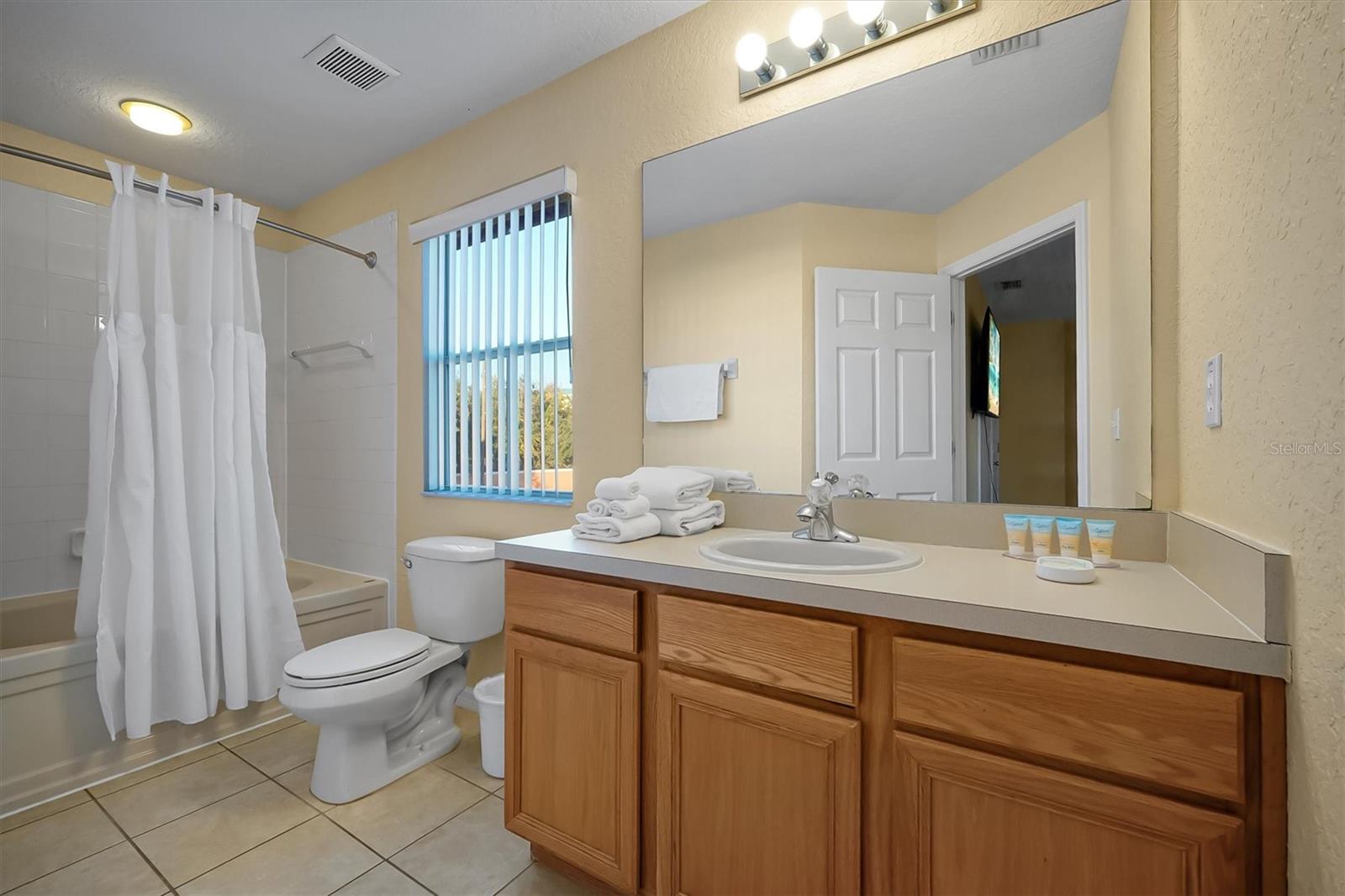 REGAL OAKS AT OLD TOWN - Residential