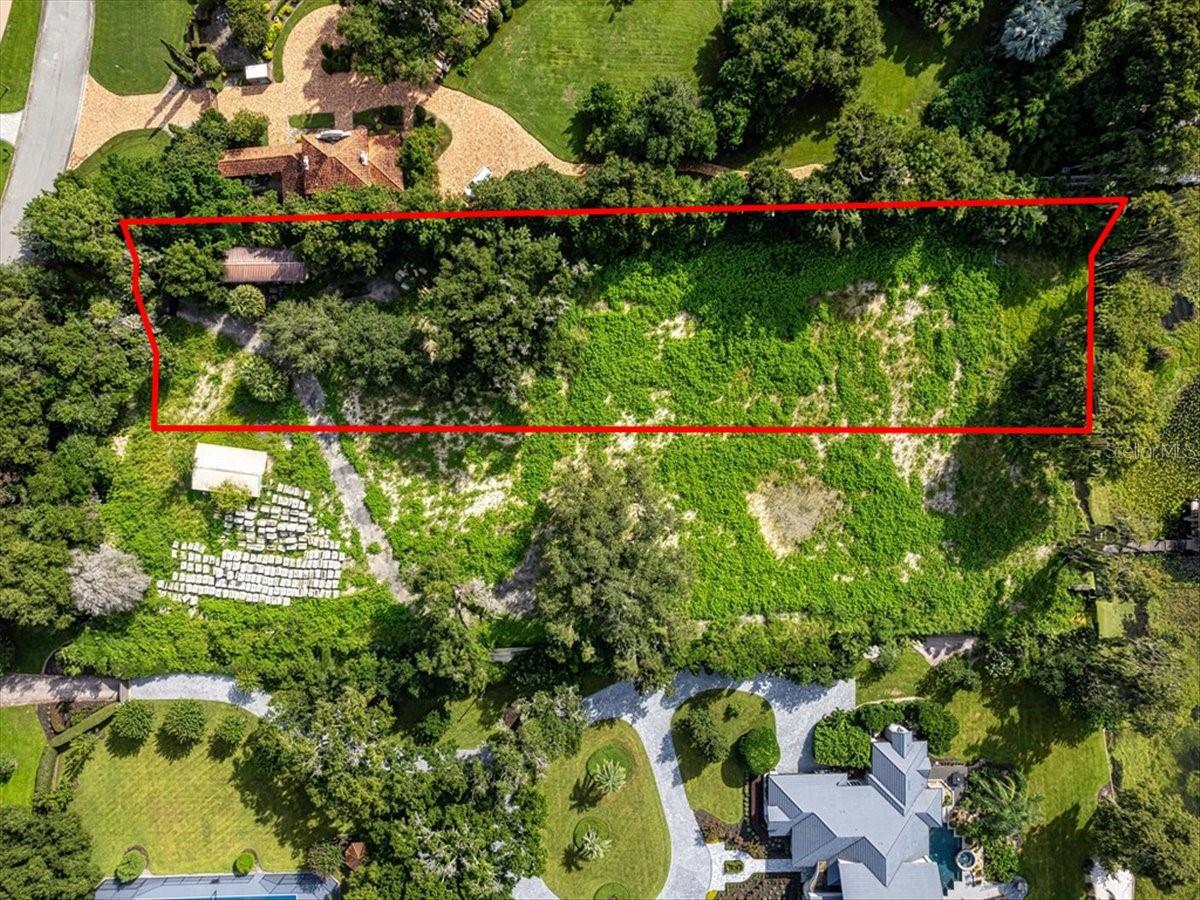 CHAINE DU LAC - Land