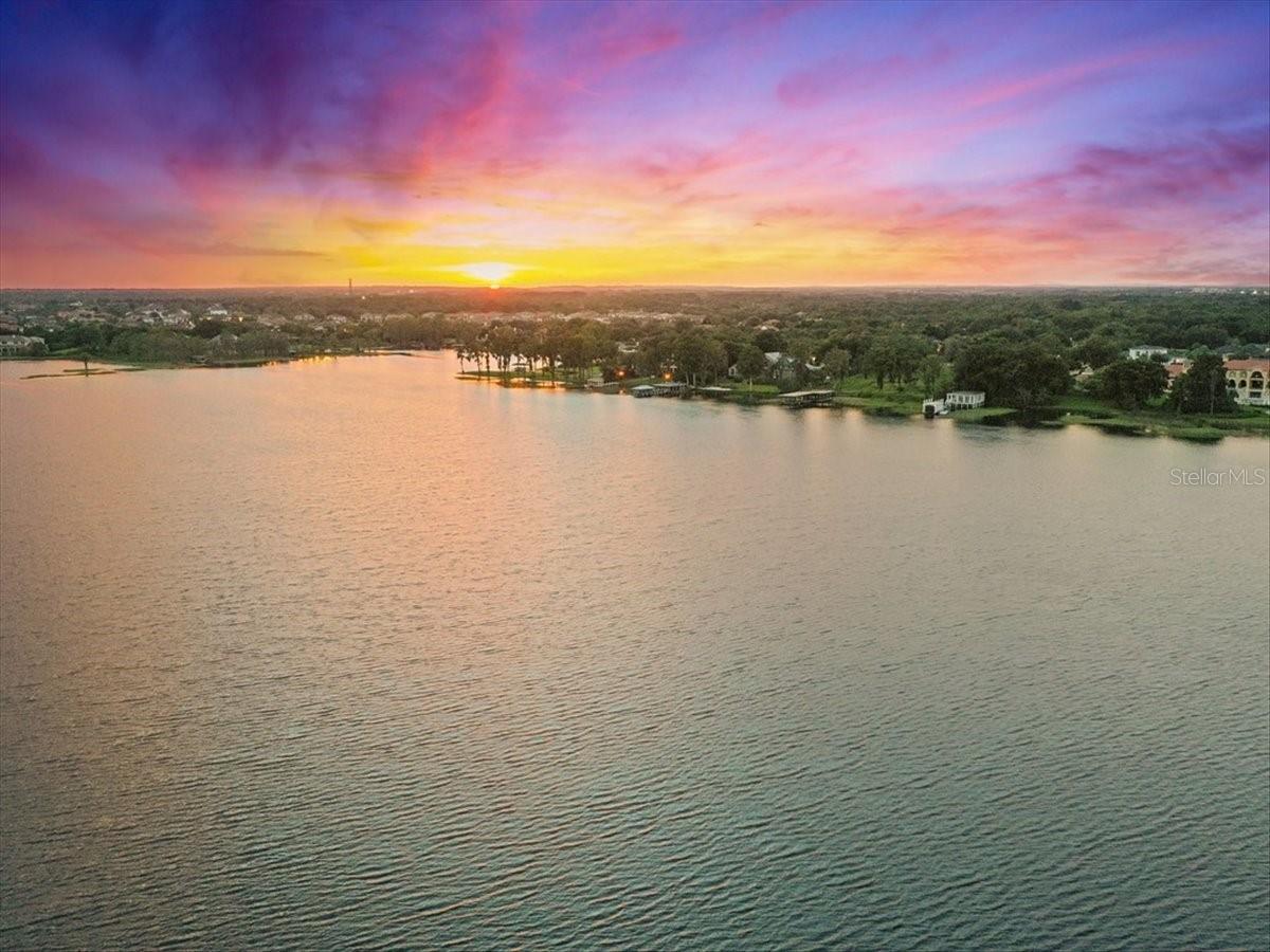 CHAINE DU LAC - Land