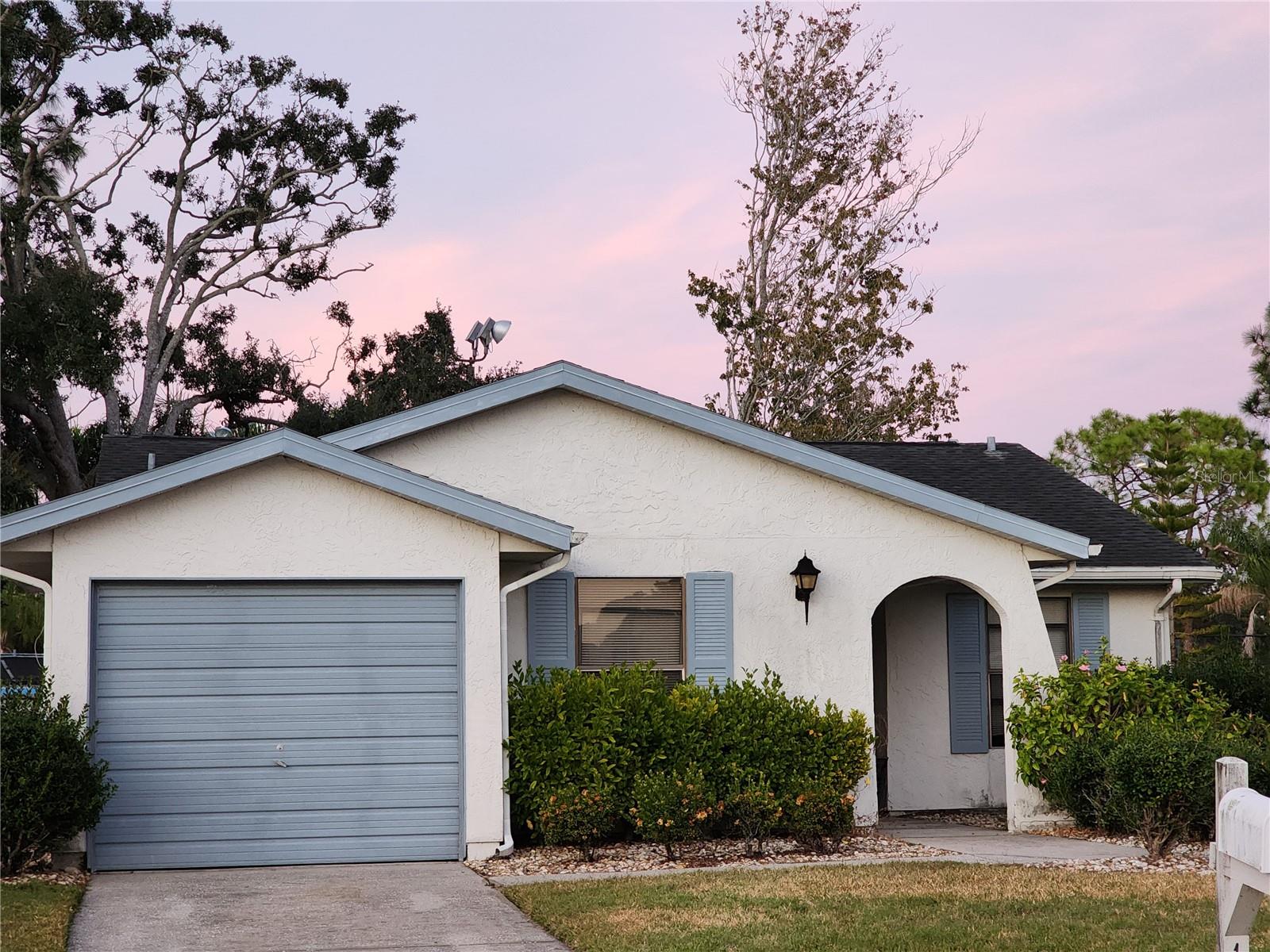 HAMLETS OF FOREST LAKES THE - Residential