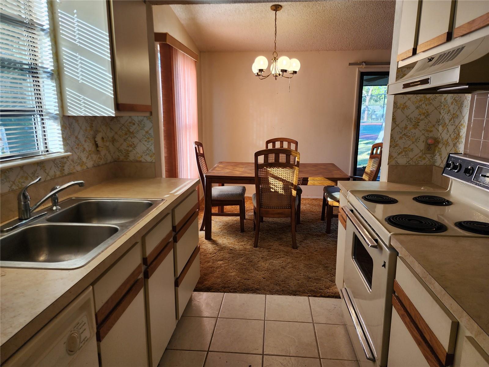 HAMLETS OF FOREST LAKES THE - Residential