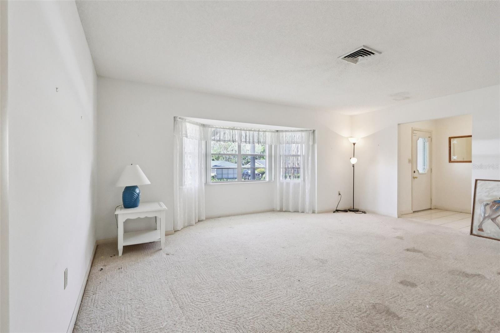 12 SUN AIR BOULEVARD E