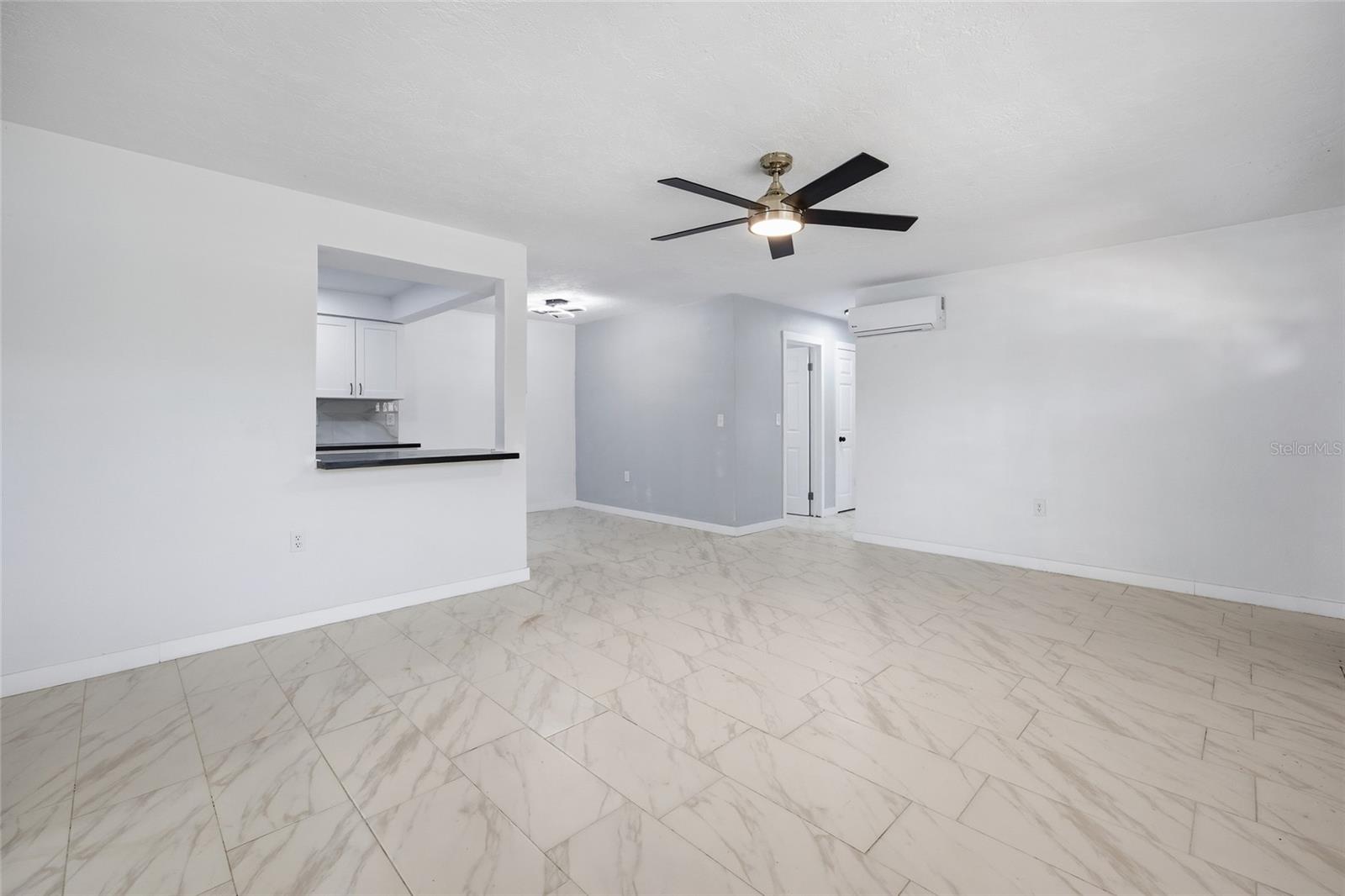 BEVERLY HILLS UNIT 02 - Residential