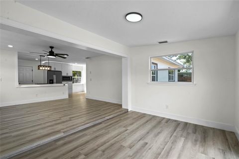 Single Family Residence in ORLANDO FL 4043 BOBOLINK LANE 18.jpg