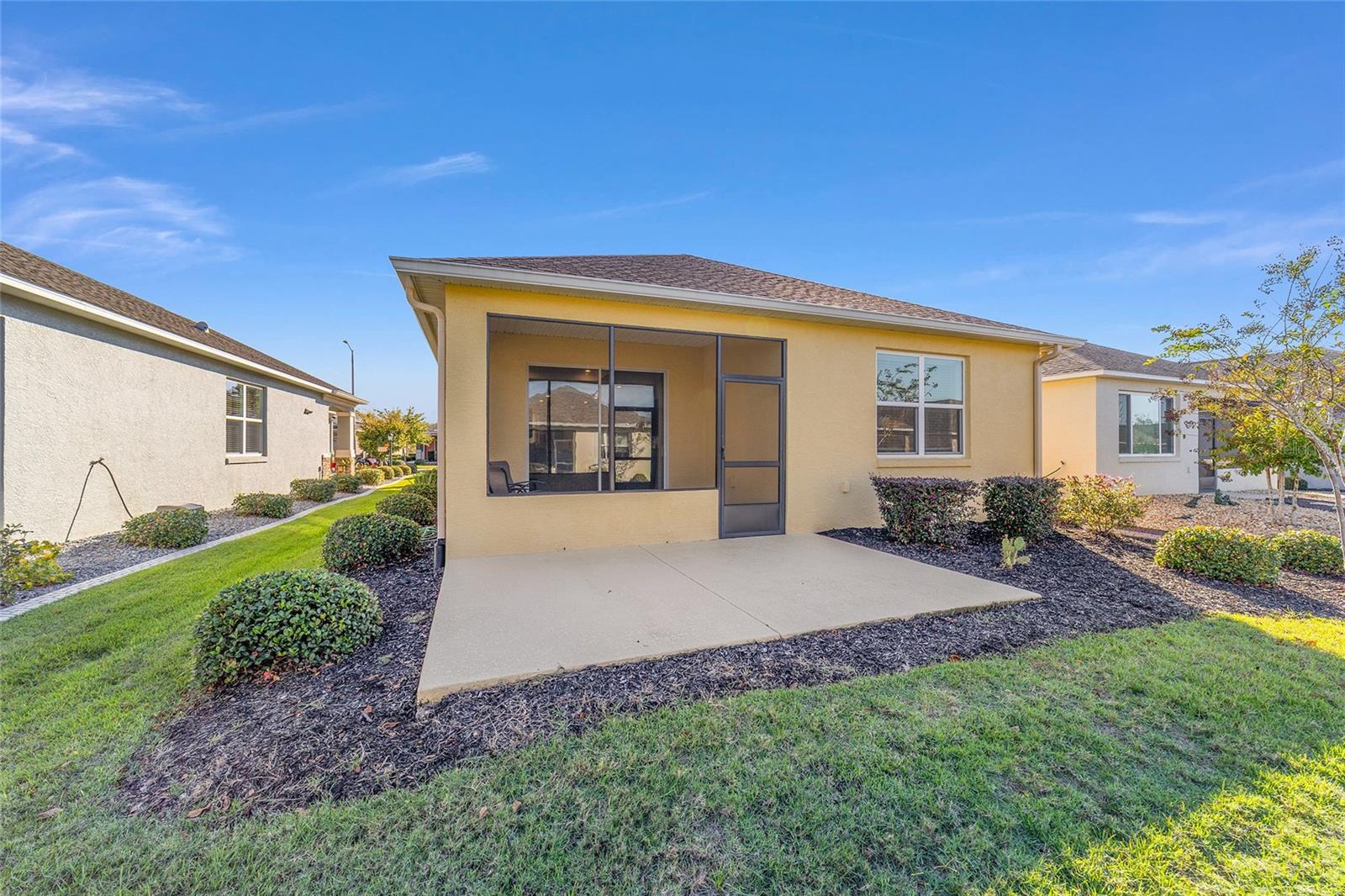 ON TOP OF THE WORLD - Residential