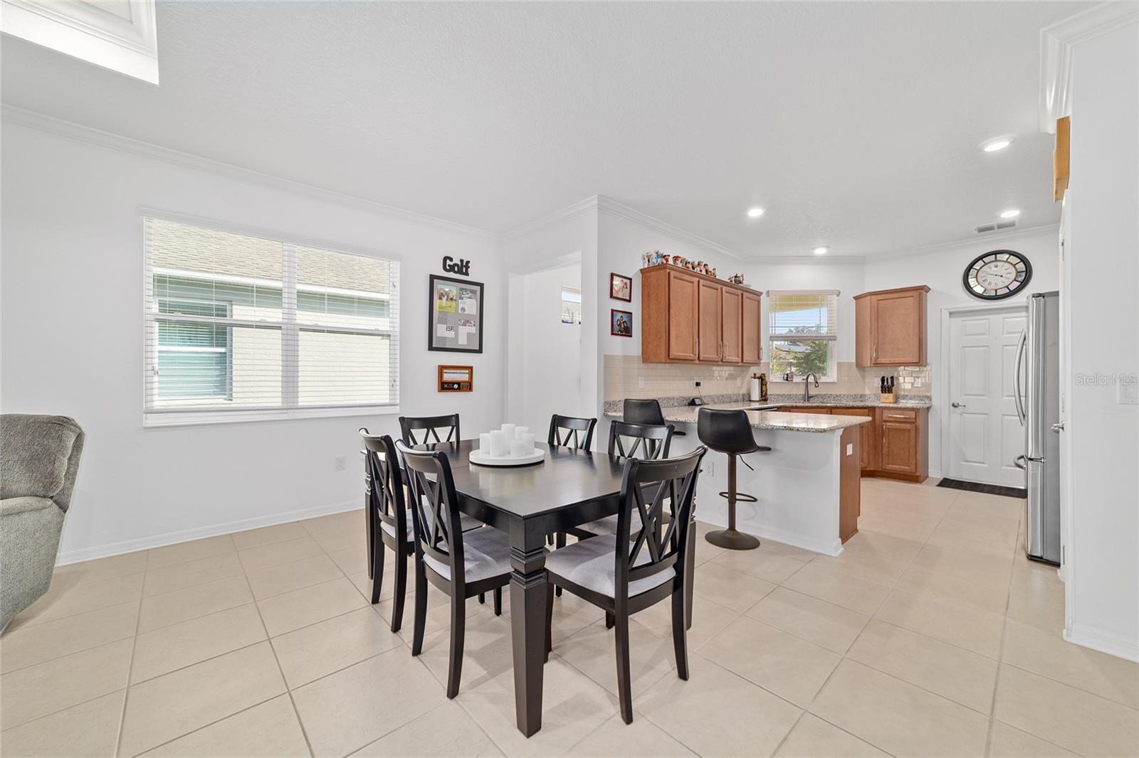 ON TOP OF THE WORLD - Residential