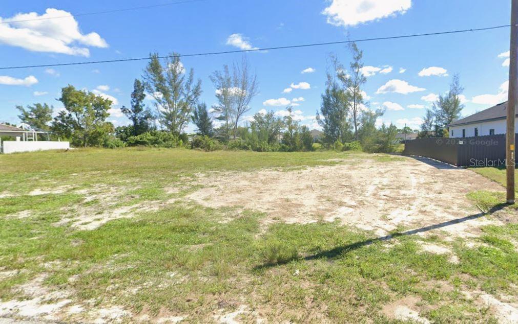Photo of 1123 NW 20th Place, Cape Coral, FL 33993 (MLS # OM732476)