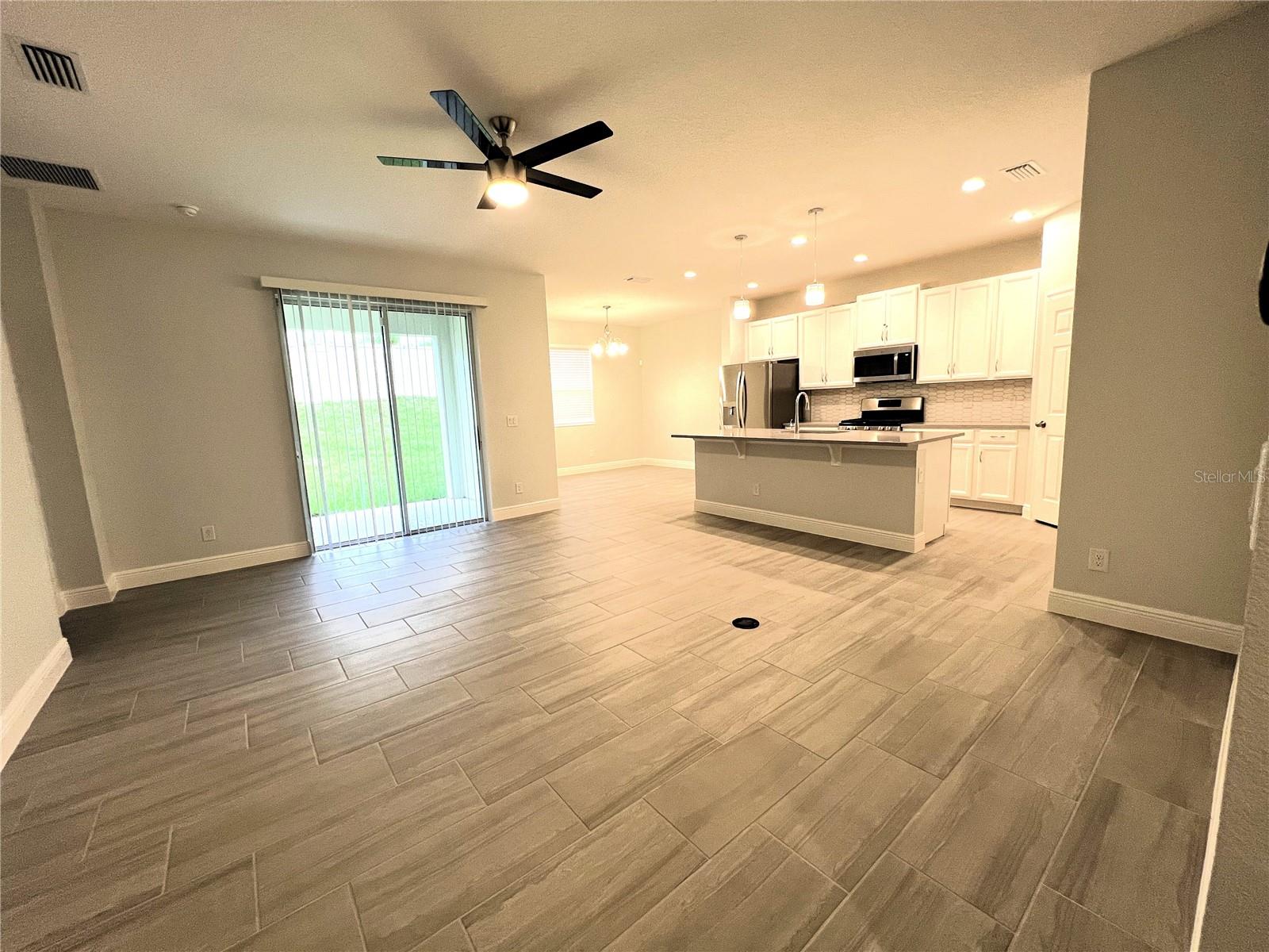 ARDMORE RESERVE PH VI A - Residential Lease