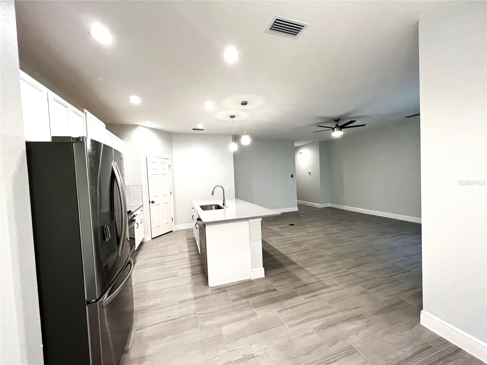 ARDMORE RESERVE PH VI A - Residential Lease