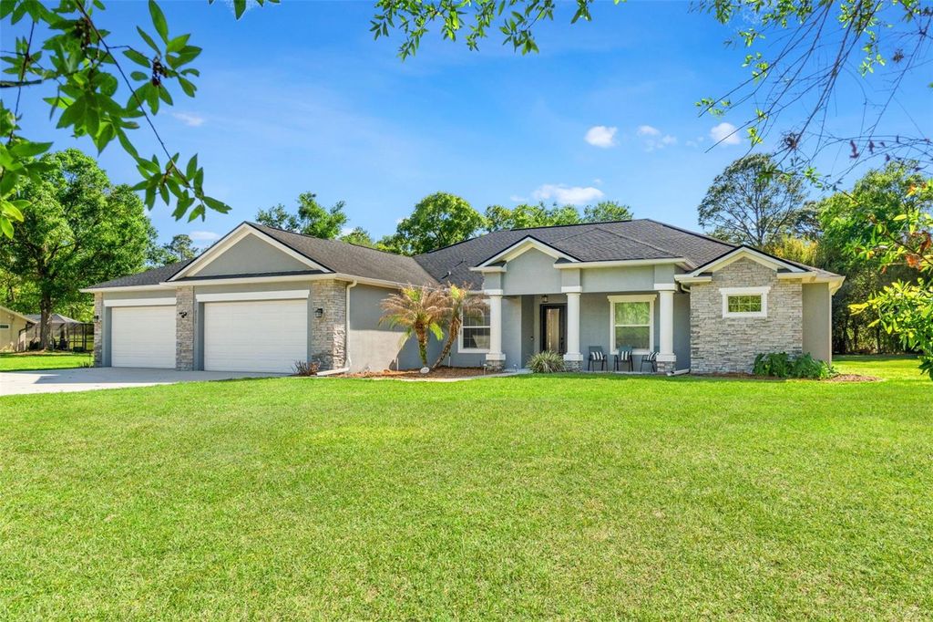 Photo of 2111 Maximilian Avenue, Spring Hill, FL 34609 (MLS # W7884896)