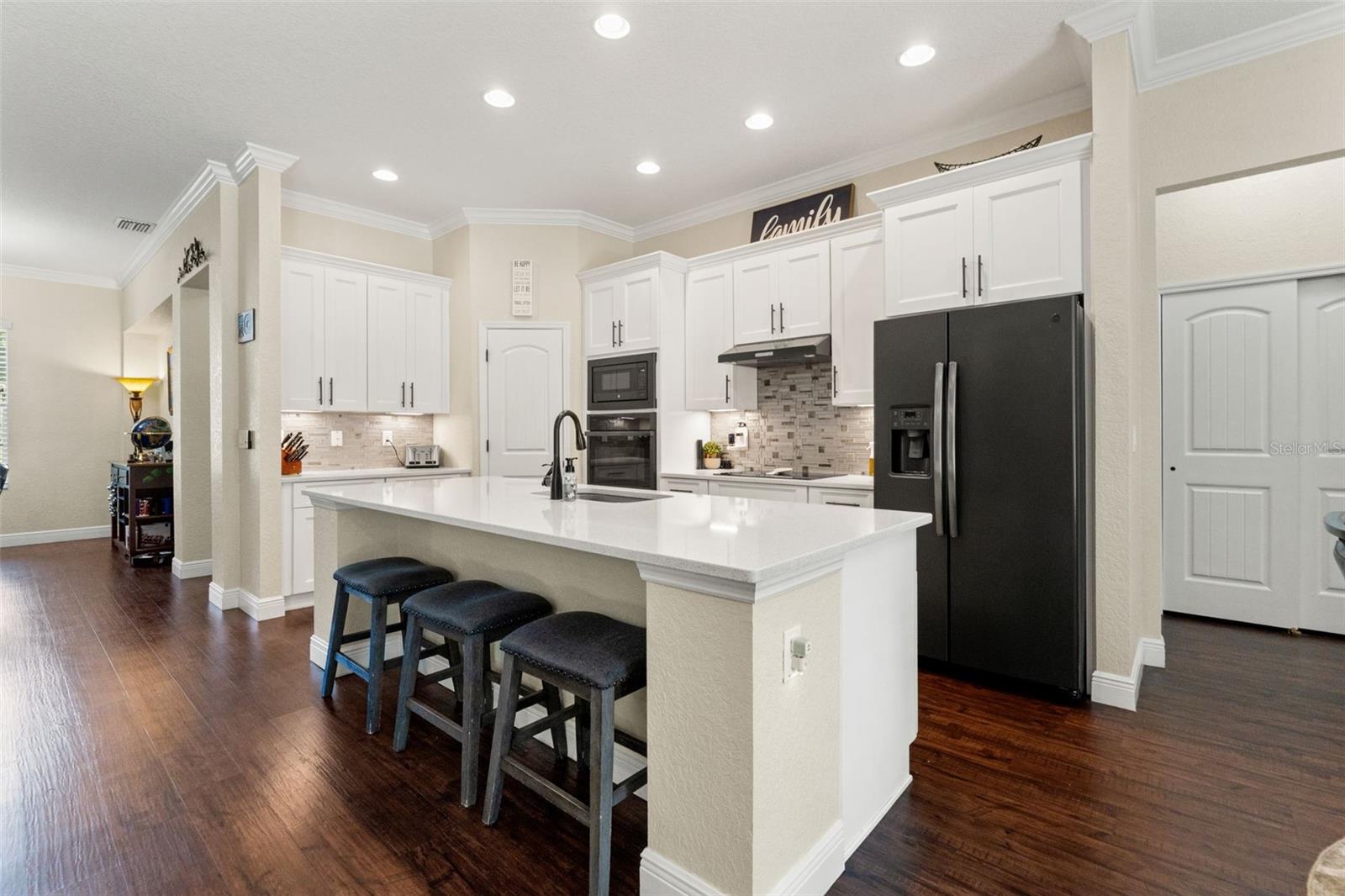 SPRING HILL UNIT 11 - Residential