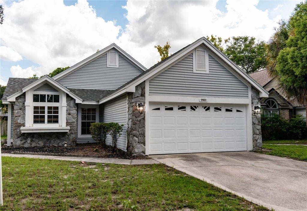 Photo of 9901 Aloma Bend Lane, Oviedo, FL 32765 (MLS # O6426913)