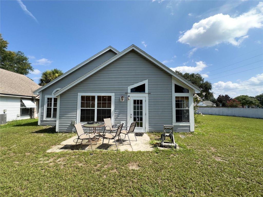 Photo of 9901 Aloma Bend Lane, Oviedo, FL 32765 (MLS # O6426913)