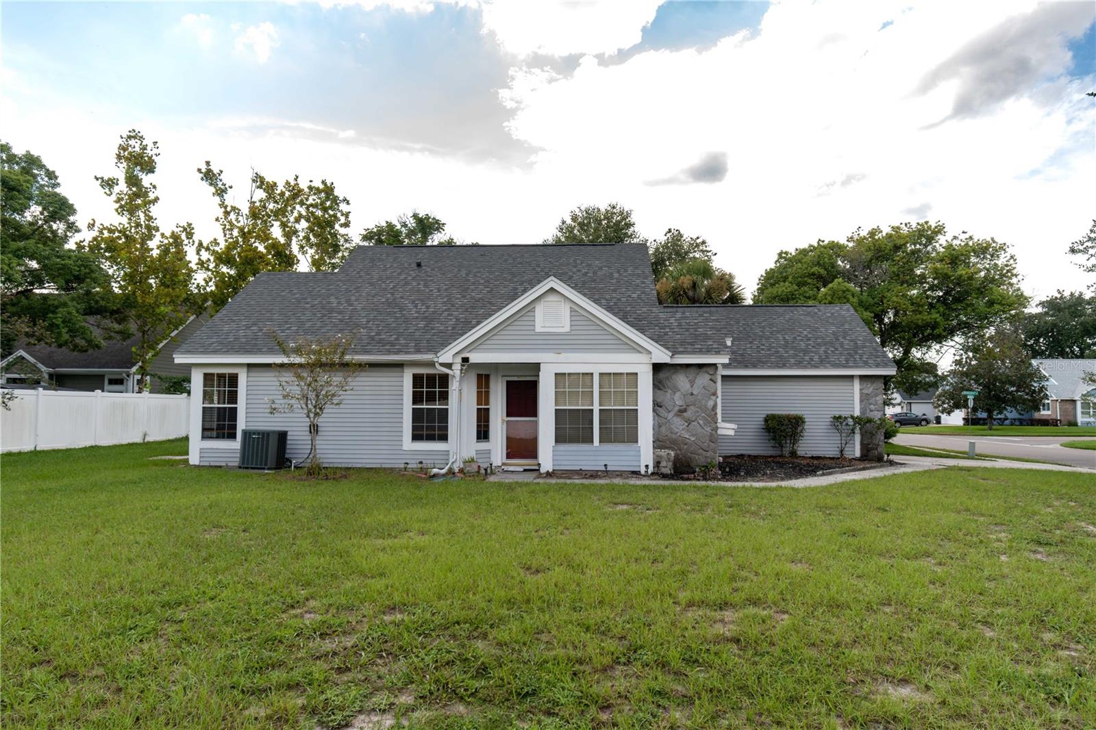 9901 ALOMA BEND LANE