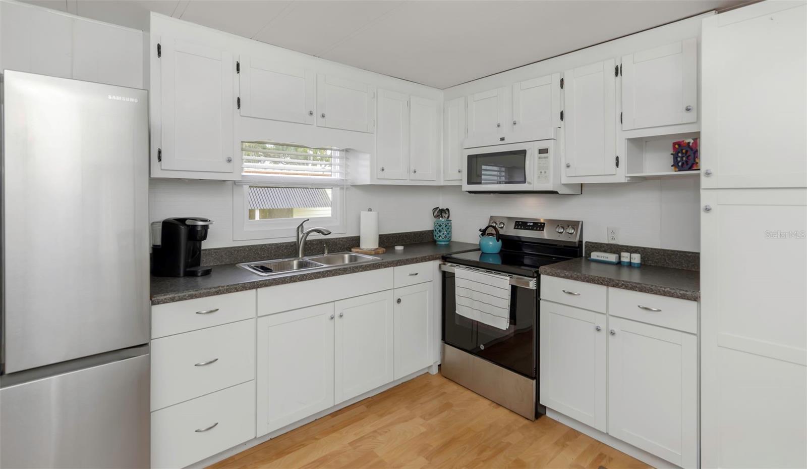 FAIRWAY VILLAGE MOBILE HOME PARK UNREC - Residential