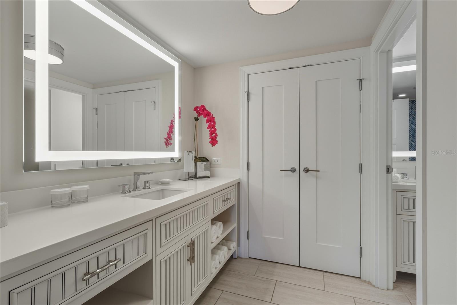 INN ON THE BEACH PH II - Residential