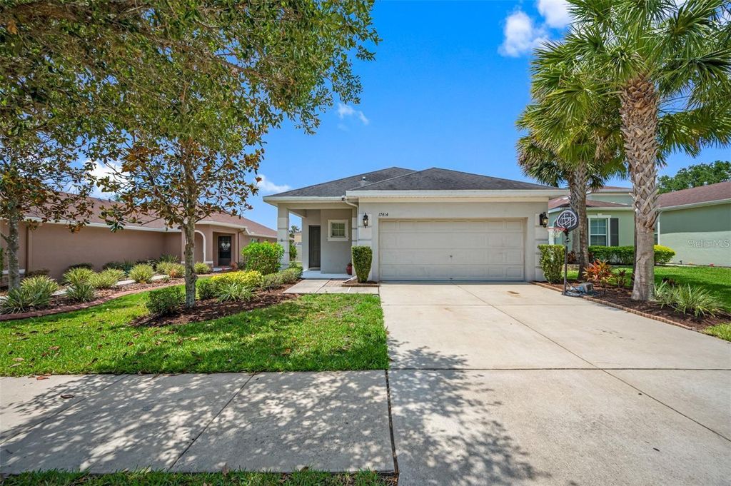 Photo of 17414 New Cross Circle, Lithia, FL 33547 (MLS # TB8409122)