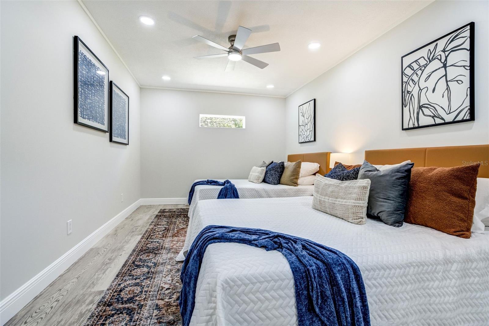 HARBOR HEIGHTS MANOR - Residential