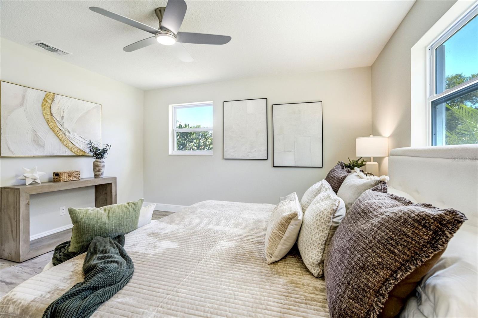 HARBOR HEIGHTS MANOR - Residential