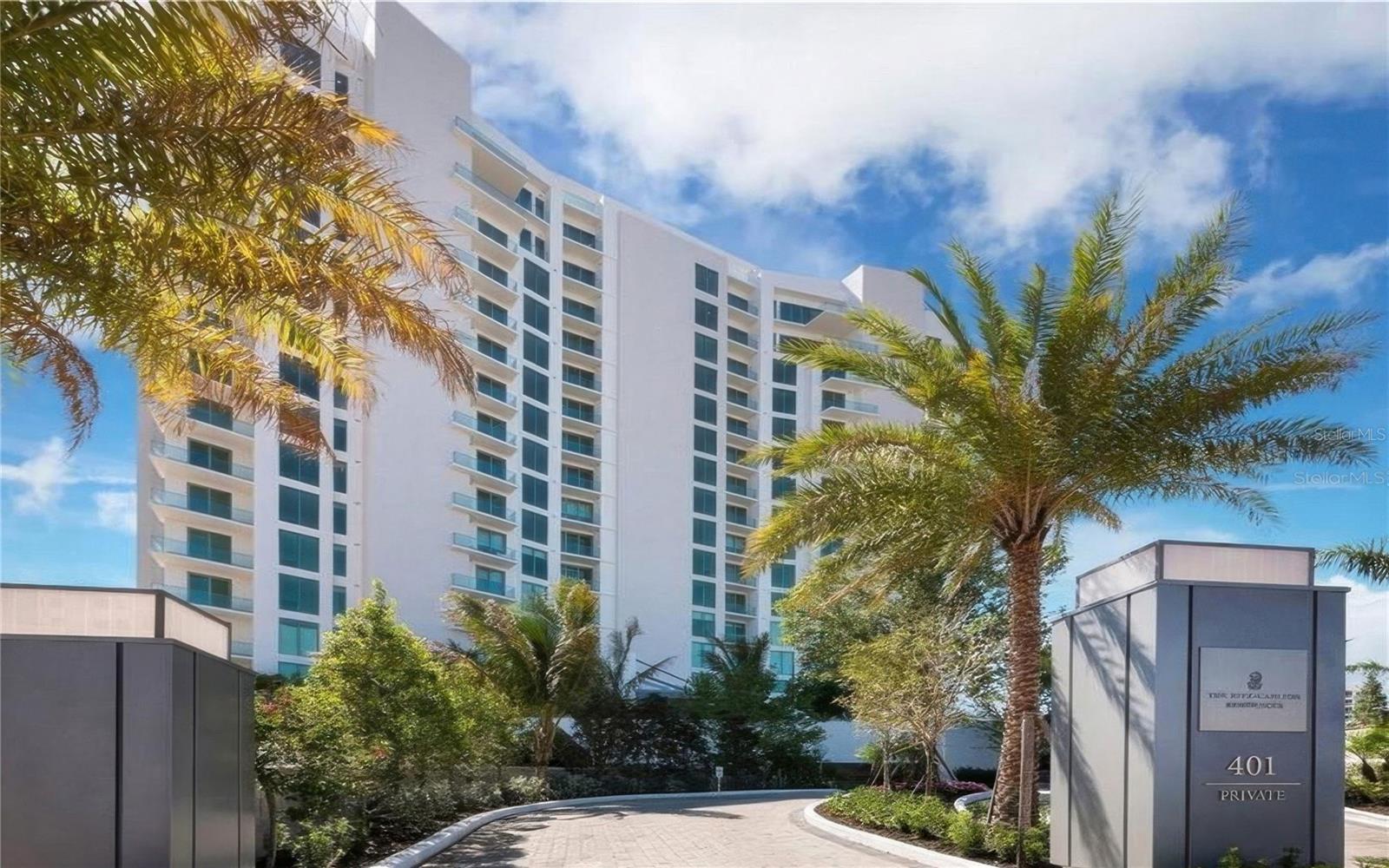 RITZ CARLTON RESIDENCES - Residential