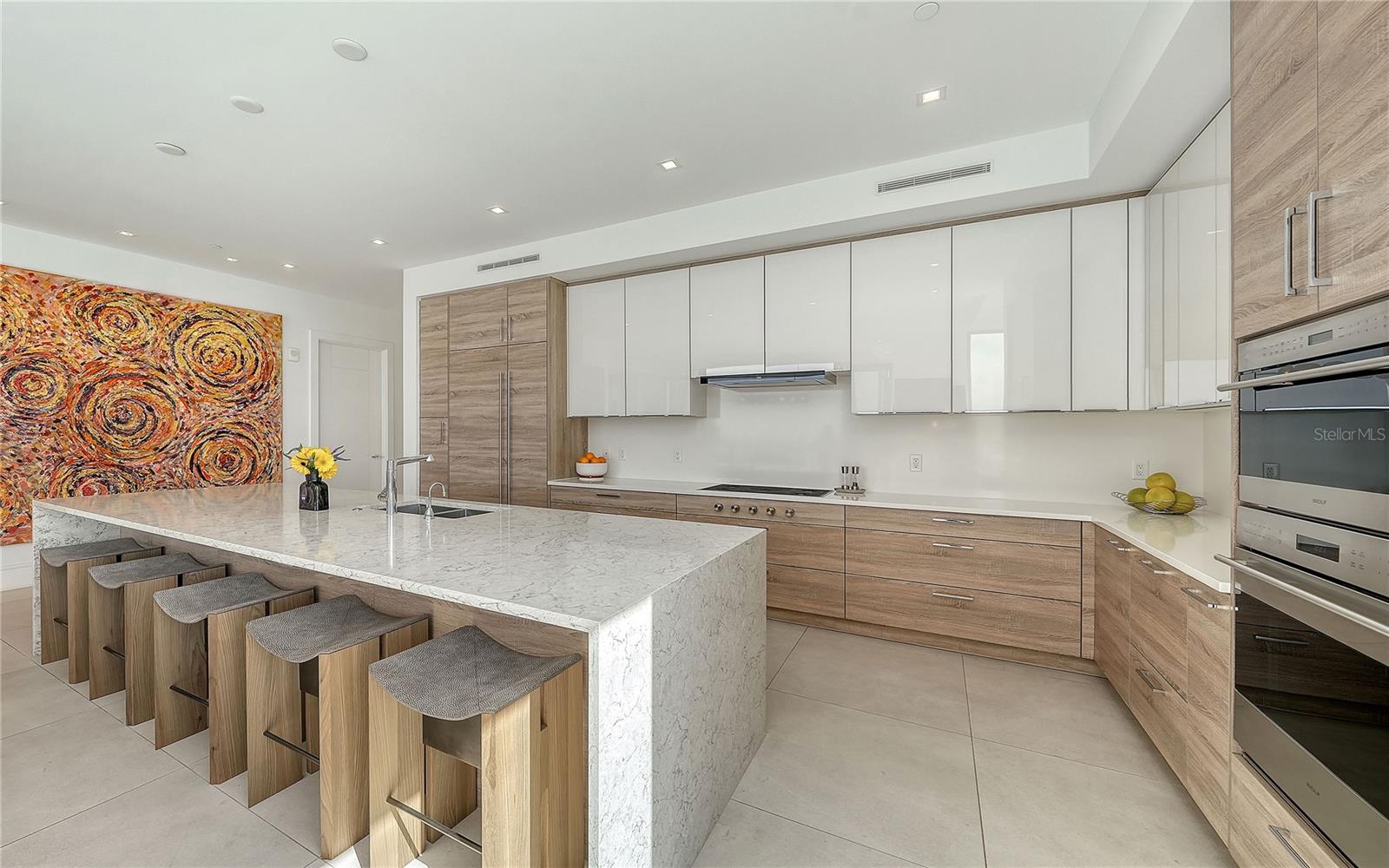 RITZ CARLTON RESIDENCES - Residential