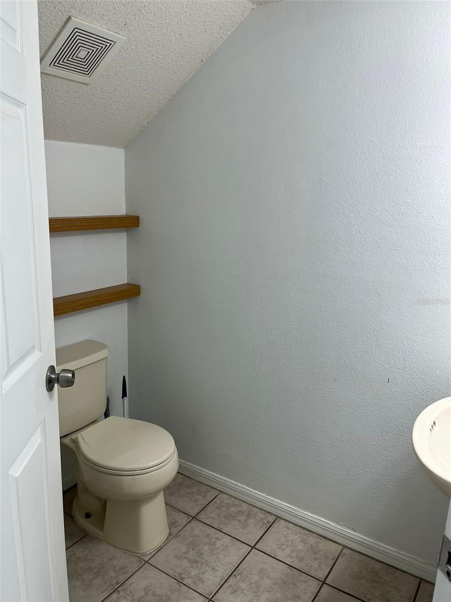 2HF | THE TOWNHOMES AT KENSINGTON PHASE E - Residential