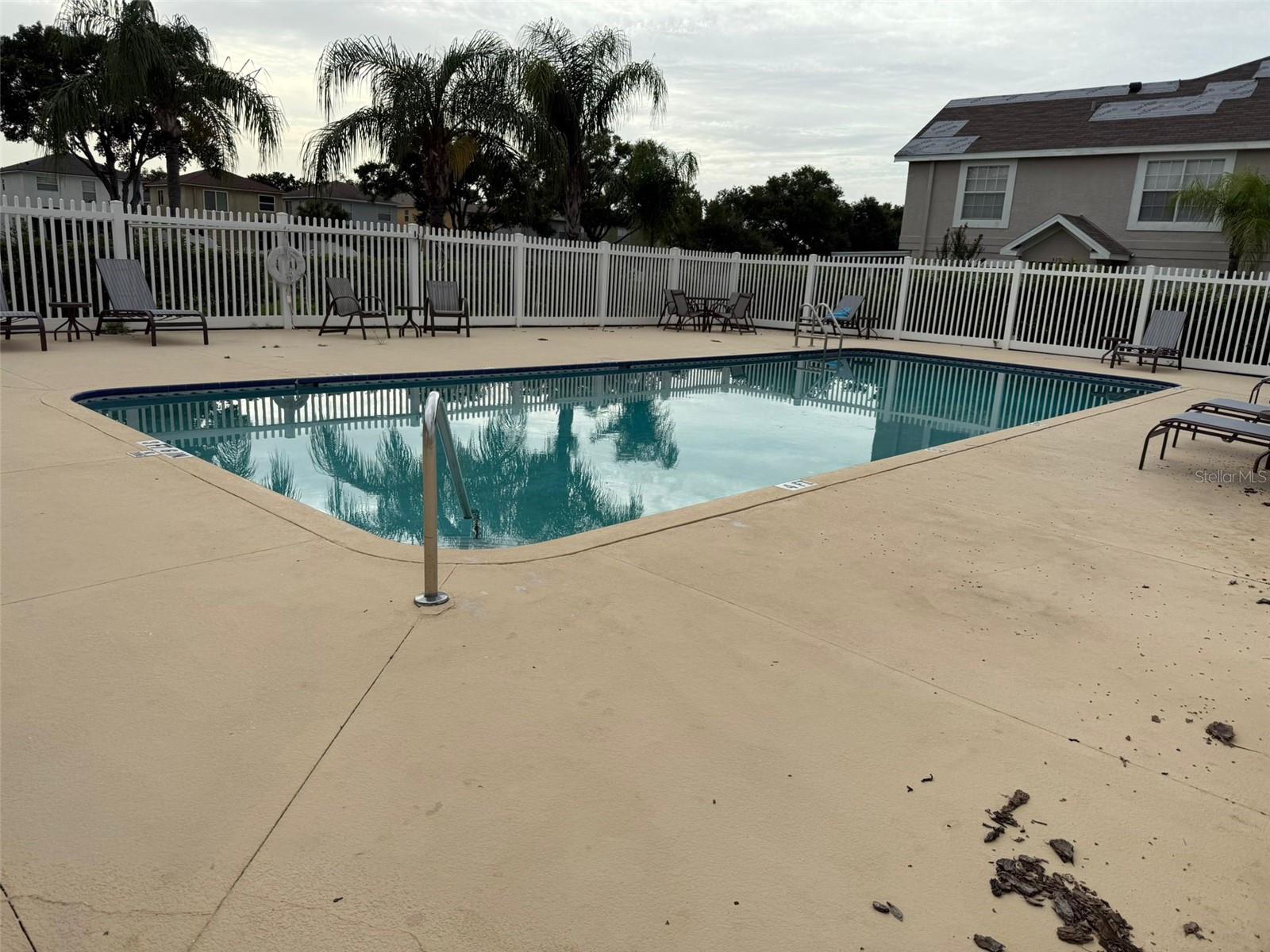 2HF | THE TOWNHOMES AT KENSINGTON PHASE E - Residential