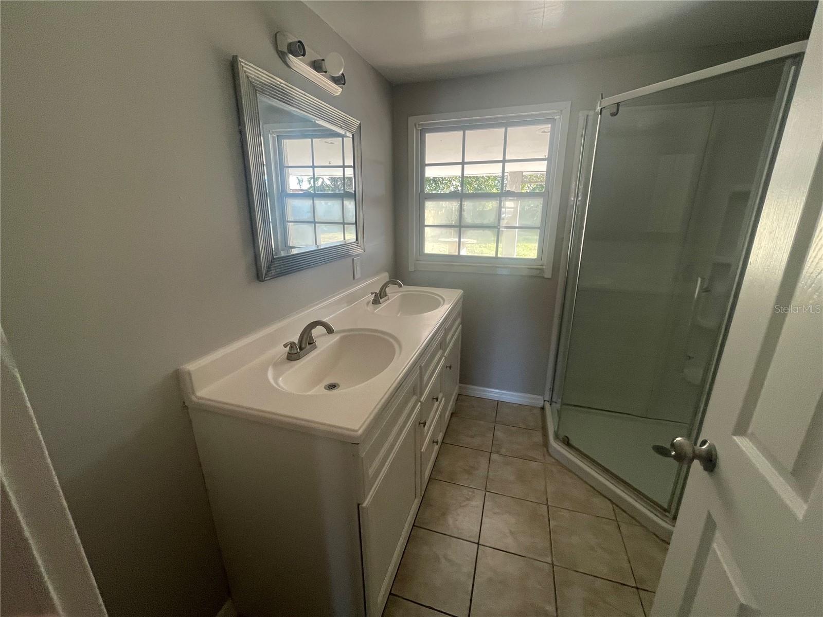 VALENCIA TERRACE - Residential