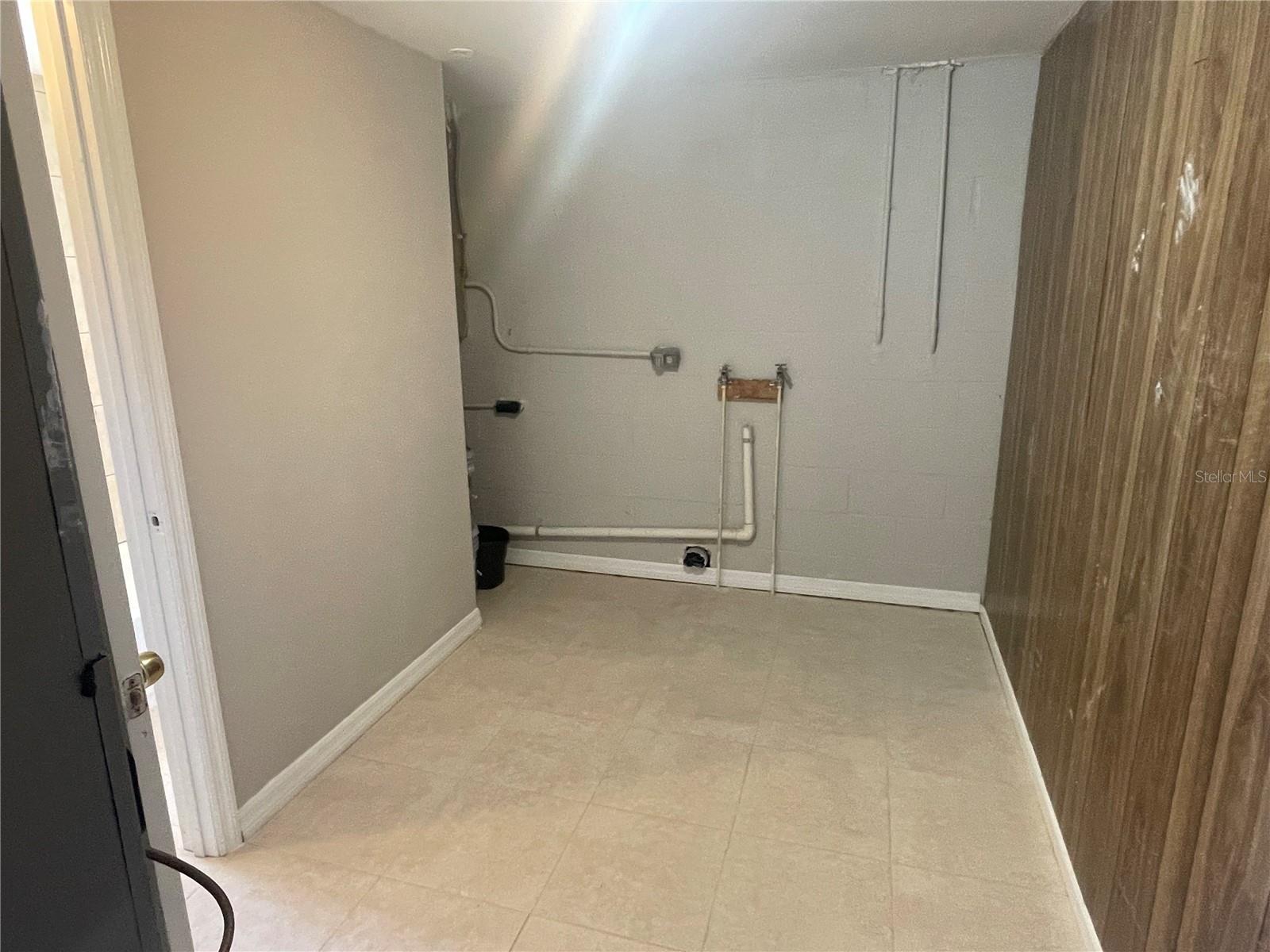 VALENCIA TERRACE - Residential