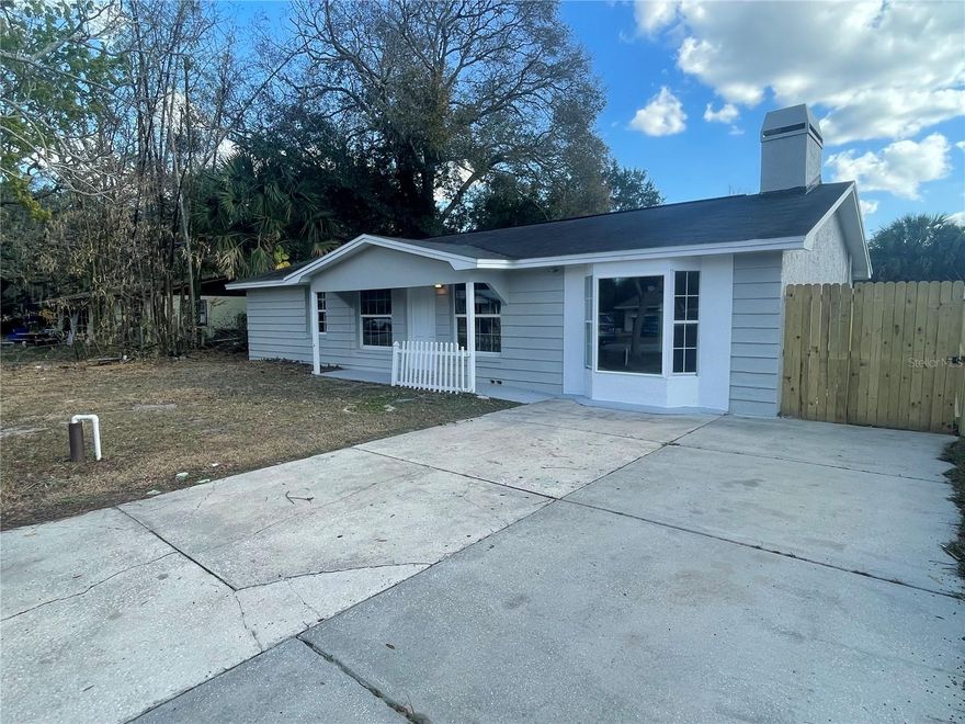 WONDERFUL HOUSE ON A QUIET DEAD END ROAD AT OLD MAIN STREET!!, GREAT STARTED HOME, 3 BED, 2 BATH, FAMILY ROOM, HUGE FENCED BACK YARD!  Step into the house and see a generous living Room area, a perfect space for gatherings and entertaining guests. To your right the family room with fire place, and to your front left the beautiful kitchen with modern cabinets, stainless steel appliances and backsplas. Then an open dining room for delightful meals and celebrations, at the end the 3rd bedroom with closet and access to the big lanai with pavers florring and your huge fenced back yard, from the entrance to your  right the laundry room and the second bathroom with tub-shower, and from the entrance to your left the master and second bedrooms and the big guest bathroom with shower. NEW WOOD FENCE ON THE HUGE BACKYARD, NEW WINDOWS TROUGHOUT THE HOUSE, NEW WATER HEATHER, CEALING FANS THORUGHOUT THE HOUSE,  ROOF INSTALLED IN 2020, AC SYSTEM 2025, FRESHLY PAINTED INSIDE AND OUTSIDE. NO HOA, NO CDD, NO FLOOD INSURANCE REQUIRED!! Come see it before it gets under contract !! PROFESSIONAL PICTURES COMING SOON!