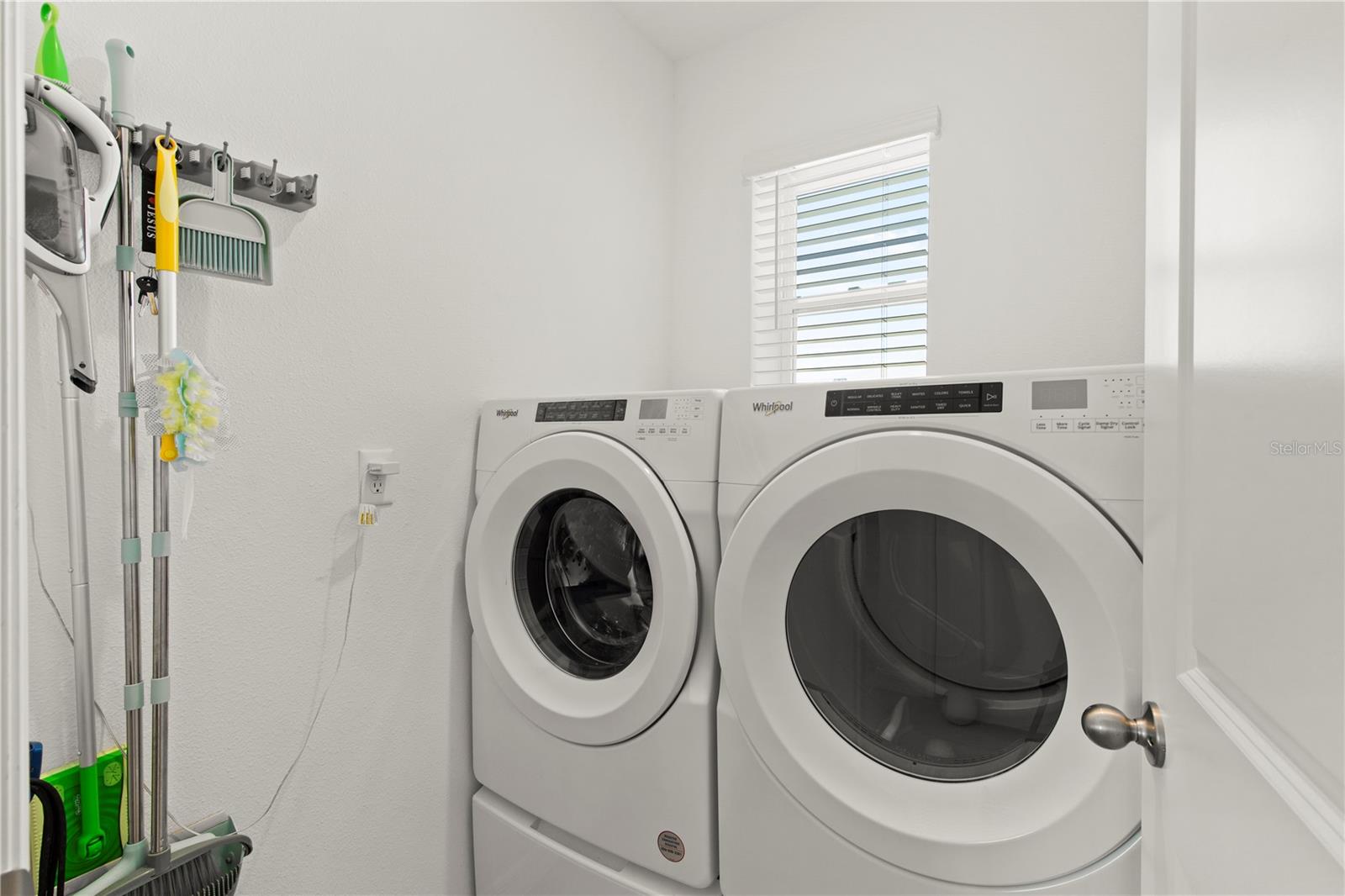 AVALON PARK WEST-NORTH PH 2 4 5 - Residential