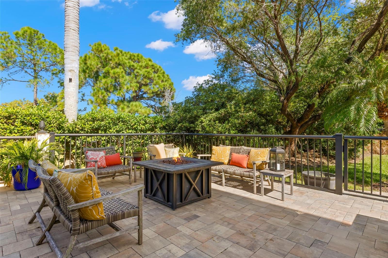 BAYOU CLUB ESTATES PH 10 - Residential