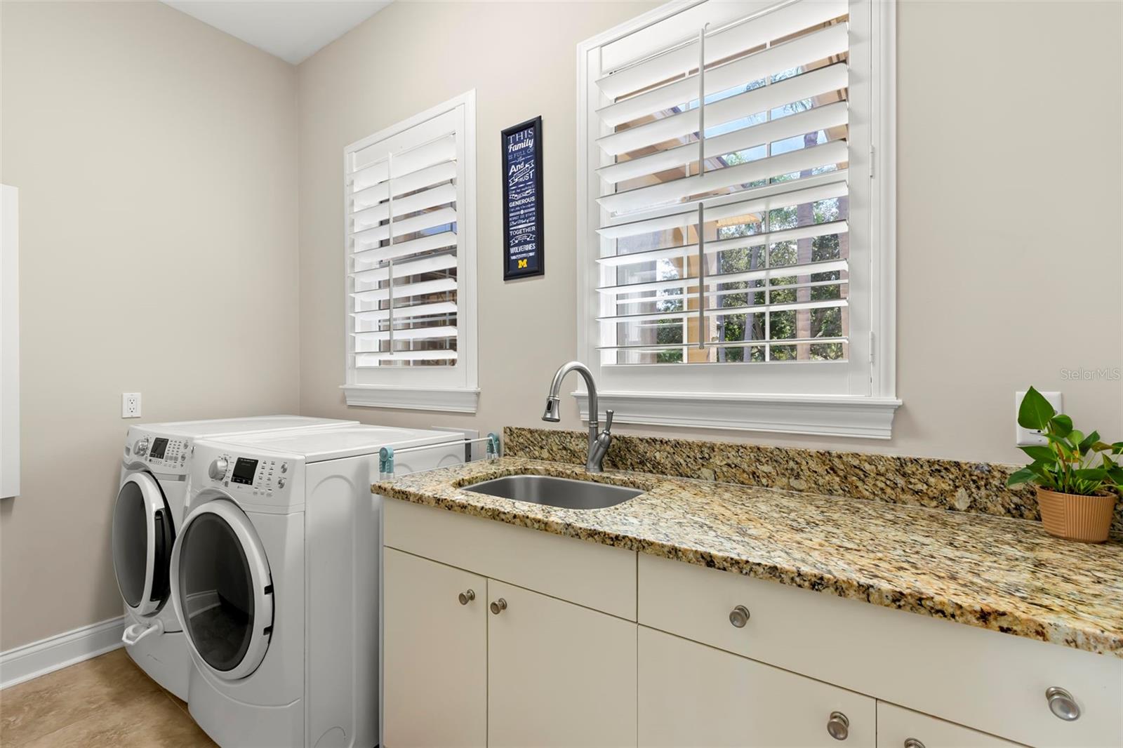 BAYOU CLUB ESTATES PH 10 - Residential