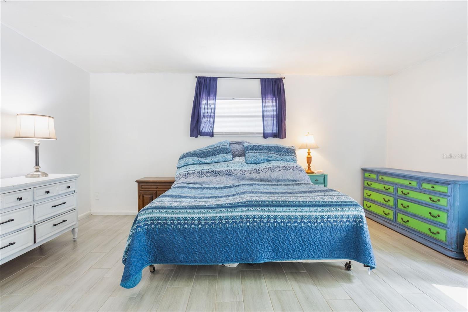 WINTER SPGS UNIT 4 - Residential