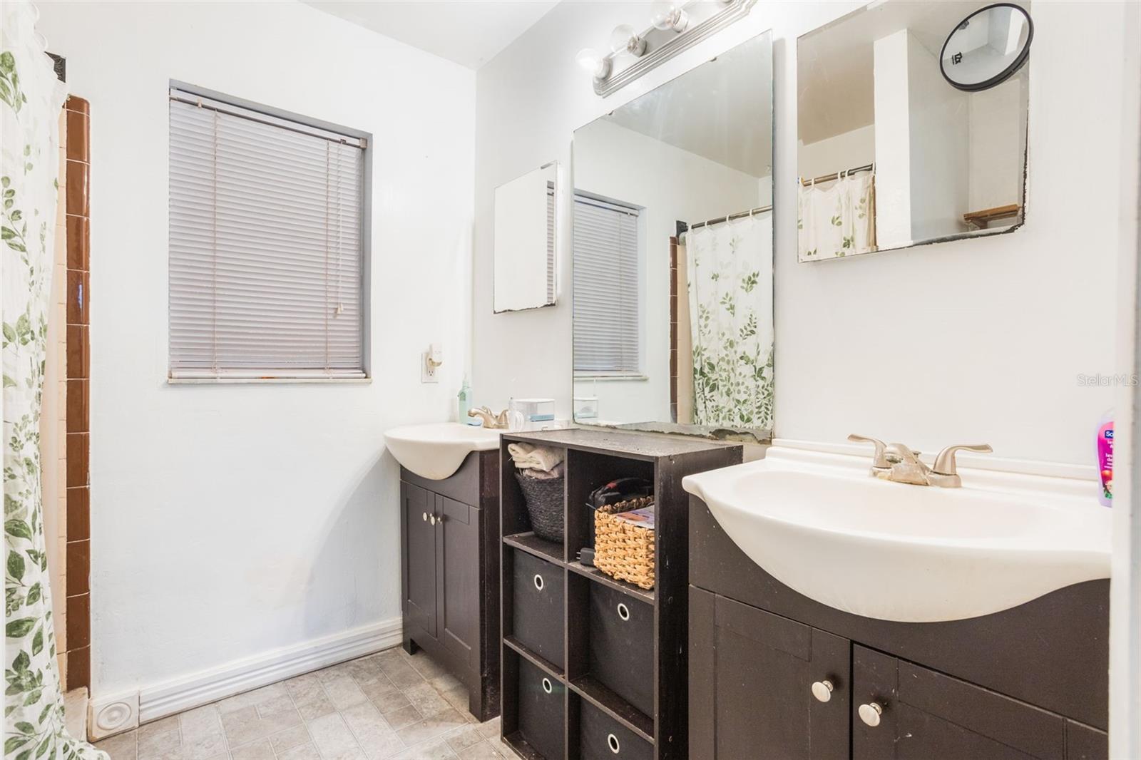 WINTER SPGS UNIT 4 - Residential