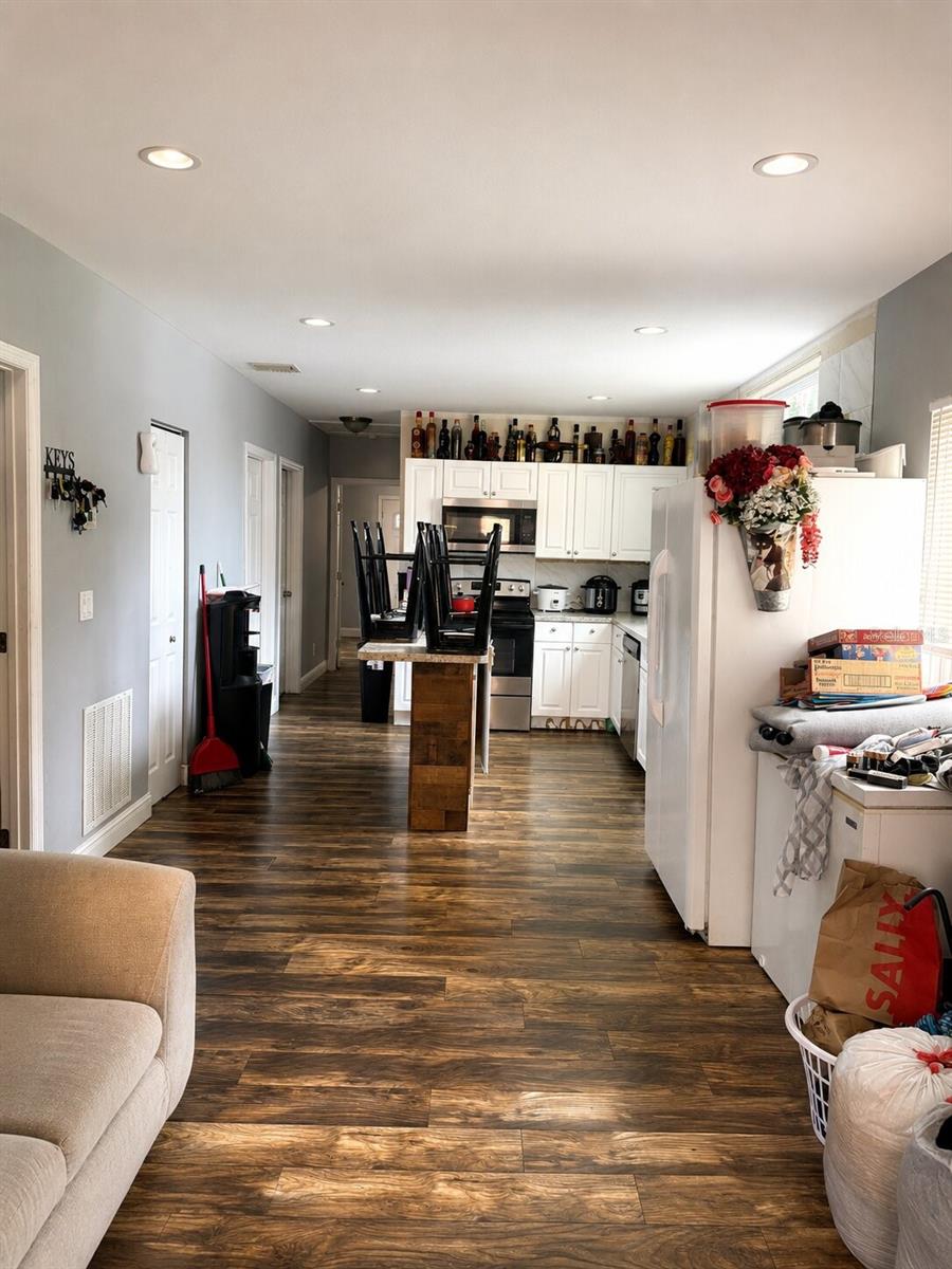 1604 ANGLE ROAD